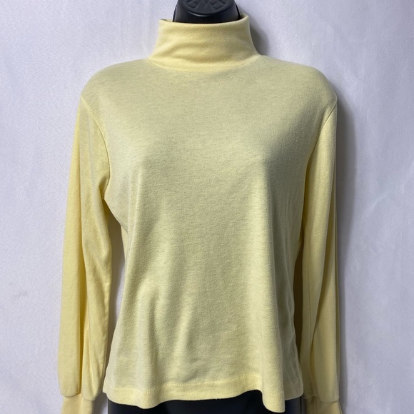 VINTAGE ANTICS CREAMY YELLOW TURTLENECK - Picture 1 of 4